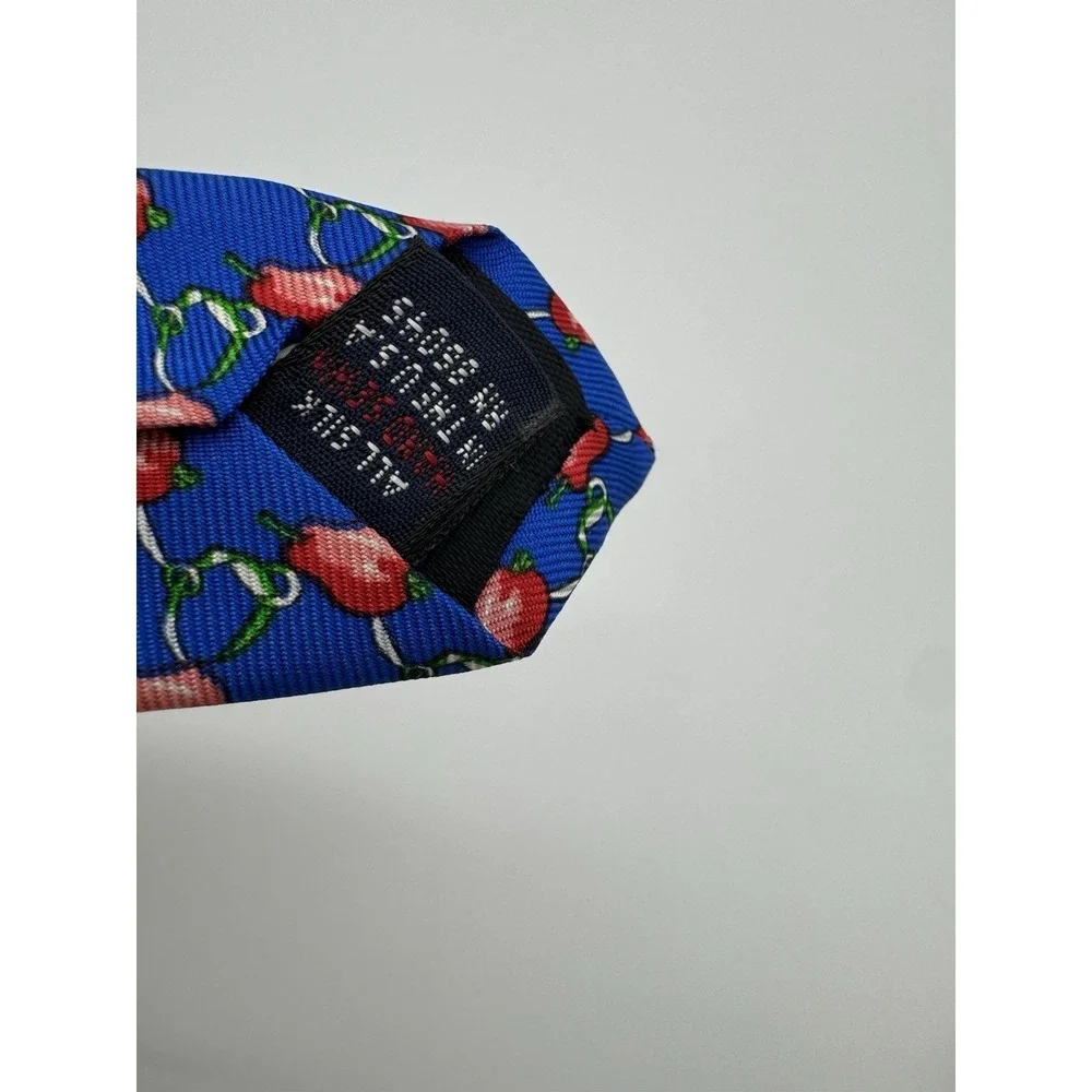 North Shore Rumson NJ Silk Tie Blue Red Fruit Pattern Necktie Classic‎ Preppy